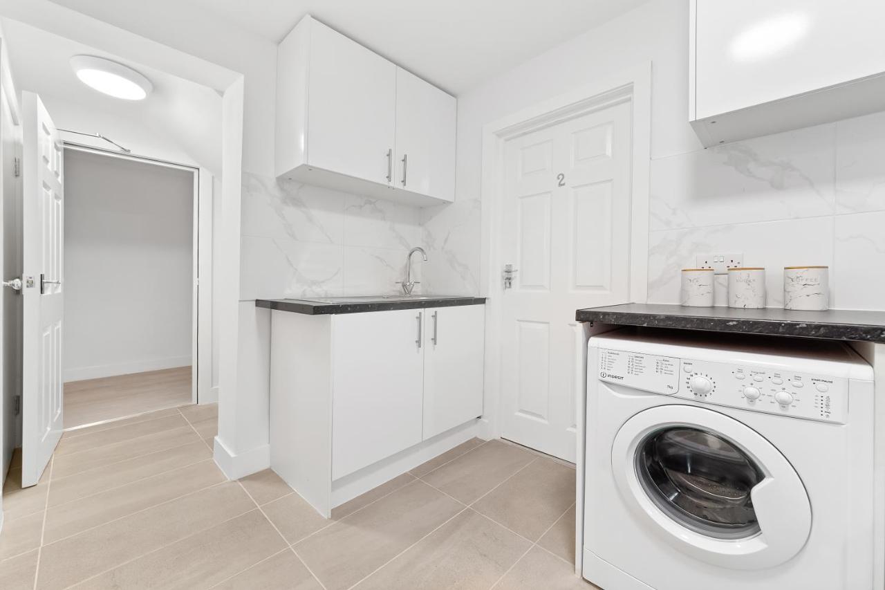 Crystal Palace Suites London Bagian luar foto